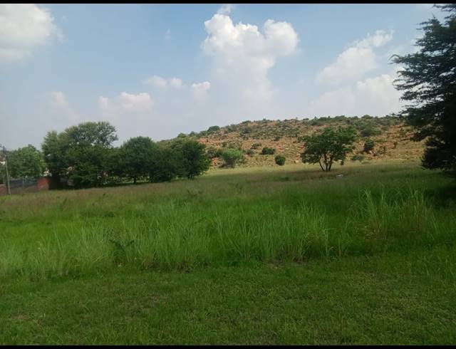 1,520M² VACANT LAND FOR SALE IN OVERKRUIN